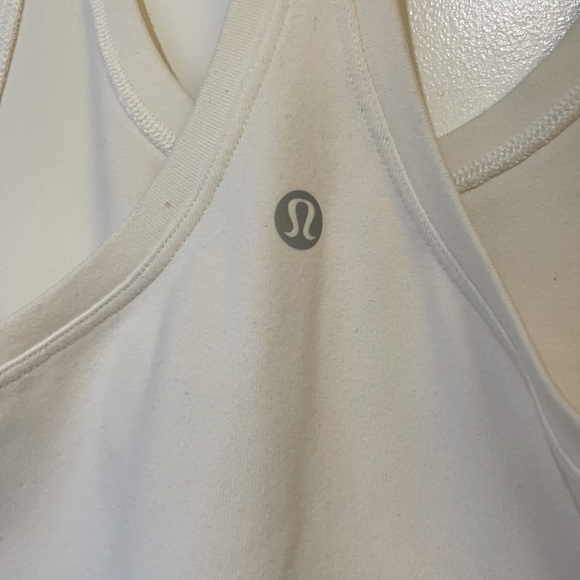 lululemon tank - Picture 3 of 3
